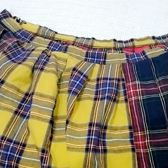 multicolored plaid skirt - Picture 2 of 3